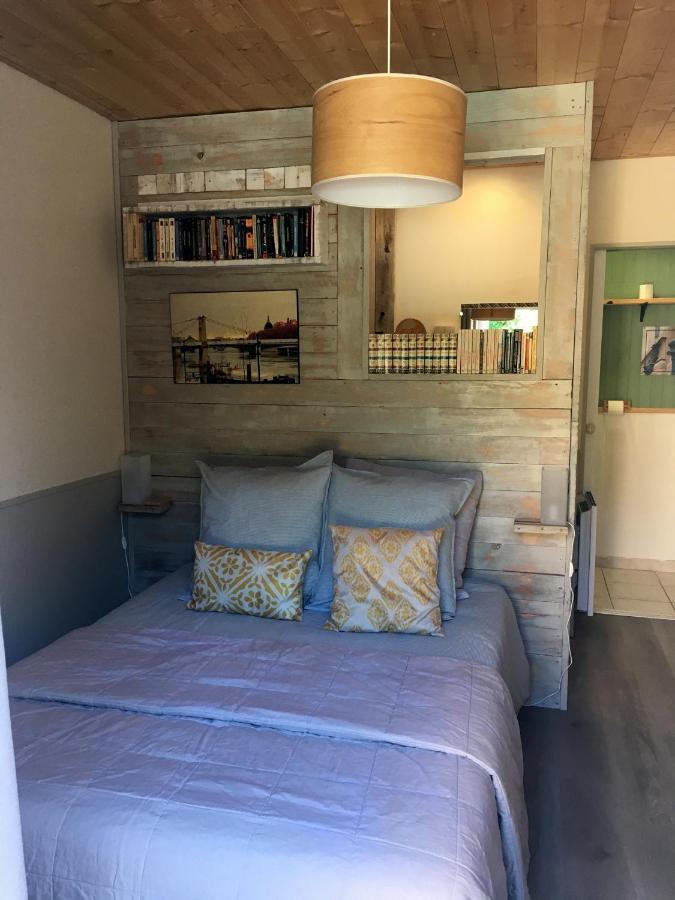 Marion & Eric Apartment Sore Luaran gambar